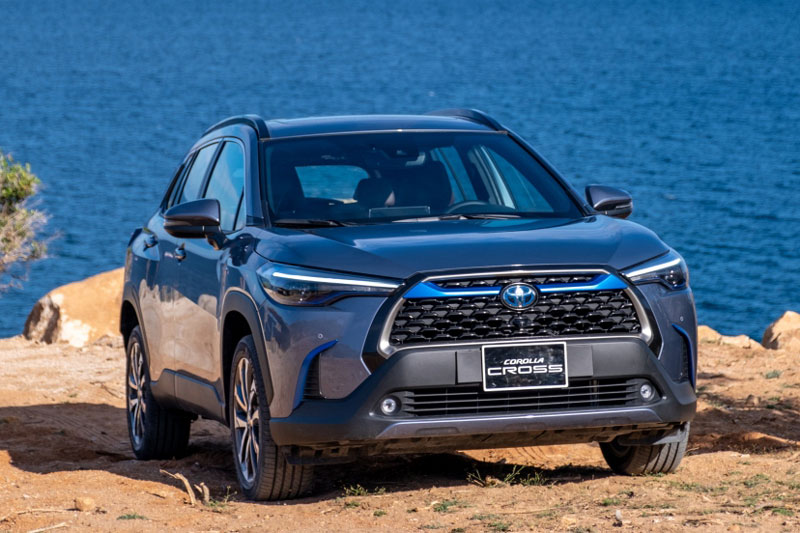 Toyota Corolla Cross 2023 tại Việt Nam có thêm tính năng mở cốp rảnh tay