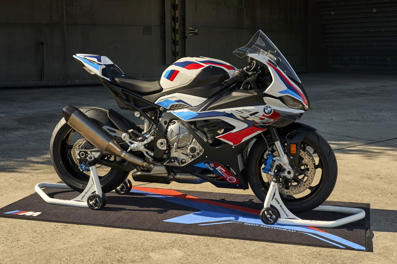 Bảng giá xe máy BMW tháng 1/2023: Ưu đãi, giảm giá mạnh