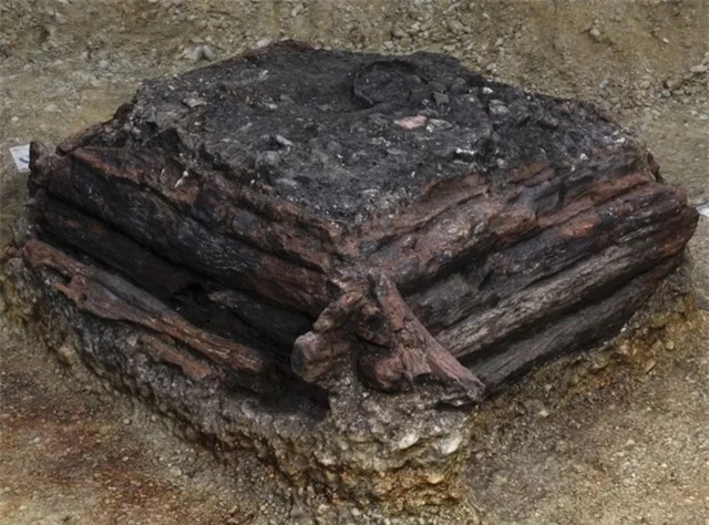 Tìm thấy giếng gỗ 3.000 năm chứa nhiều “kho báu” - Ảnh 1.