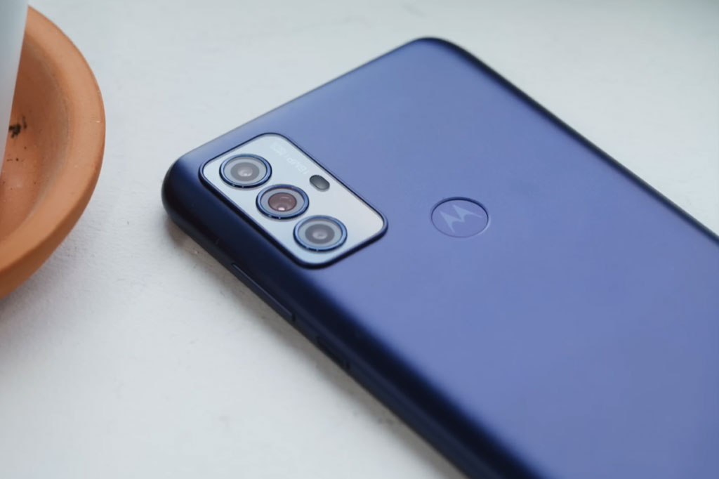 Smartphone chống nước, RAM 3 GB, pin 5.000 mAh, màn hình 90Hz, giá ‘hạt dẻ’