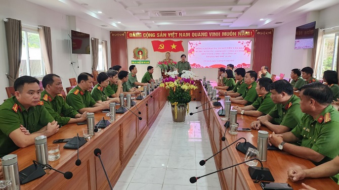 Kiên Giang: Bảo đảm tuyệt đối an toàn cho nhân dân vui Xuân đón Tết