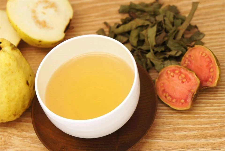 7 lợi ích đáng ngạc nhiên của trà lá ổi đối với sức khoẻ