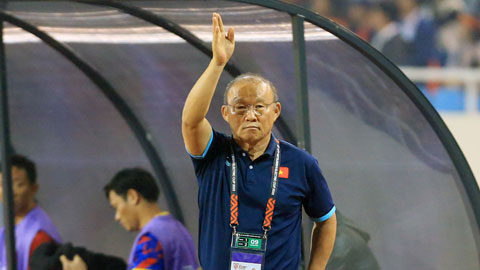 Sân Thammasat, 'đất lành' của HLV Park Hang Seo