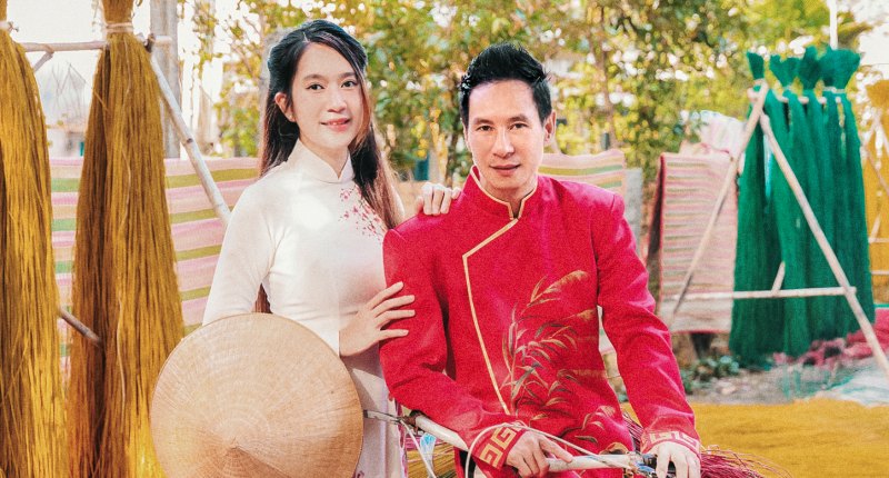 Lý Hải cùng dàn diễn viên 'Lật mặt: Tấm vé định mệnh' đón Tết độc đáo với bộ ảnh đậm chất miền Tây sông nước