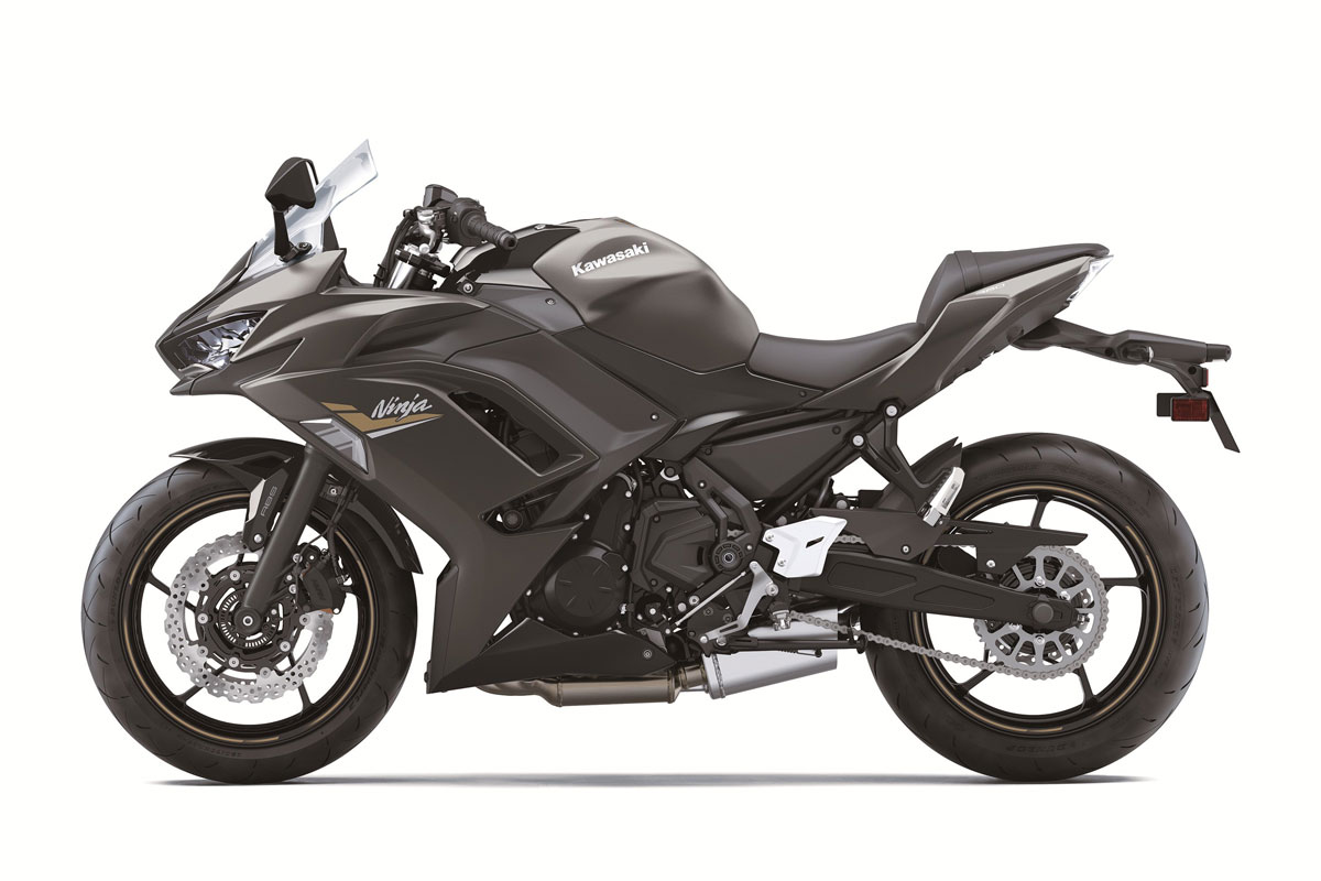 Top 10 sportbike lý tưởng nhất cho người nhập môn: Kawasaki chiếm số đông