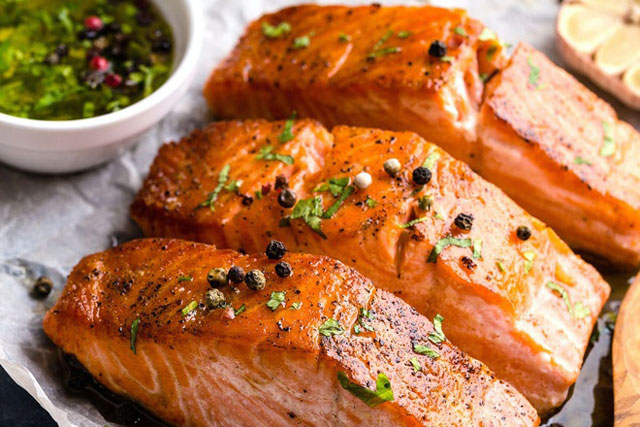 Ăn cá giảm nguy cơ tử vong cho bệnh tim mạch