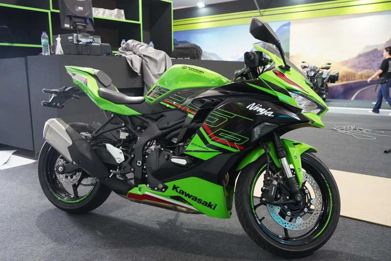 9. Kawasaki Ninja ZX-25R.