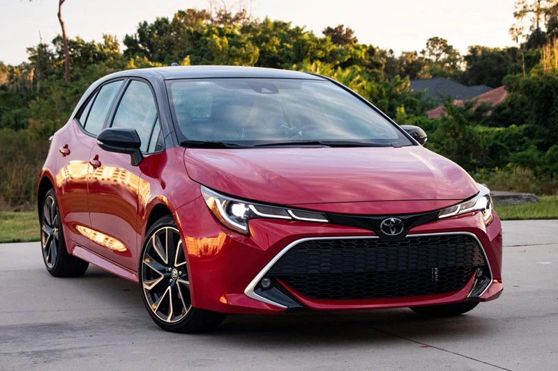 =3. Toyota Corolla Hatchback 2023 (mức tiêu hao nhiên liệu ở đường hỗn hợp: 8,1 lít/100 km).