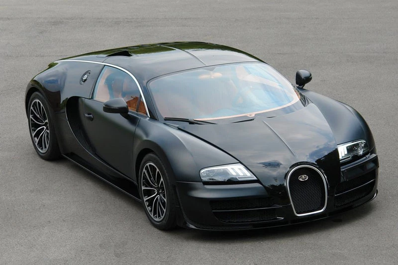 4. Bugatti Veyron Super Sport (vận tốc tối đa: 431 km/h).