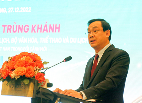 Tổng cục trưởng Tổng cục Du lịch Nguyễn Trùng Khánh phát biểu tại Hội thảo: "Hợp tác hàng không- du lịch: Kết nối điểm đến toàn cầu" tổ chức tại Đà Nẵng cuối tháng 12/2022