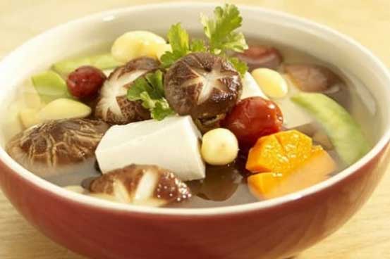 Không phải nhân sâm, đem 3 thực phẩm này đi nấu canh vừa ngon lại bổ, bất chấp giá lạnh