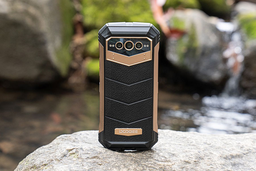 Smartphone 5G ‘nồi đồng cối đá’, pin 22.000 mAh, RAM 12 GB, giá 13,58 triệu