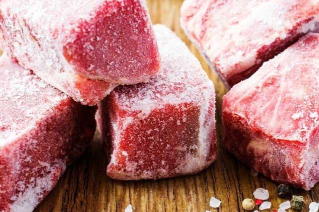 Lấy thịt từ ngăn đá cứng đơ như gạch, cho vài giọt này vào 5 phút là mềm tươi, tha hồ nấu nướng