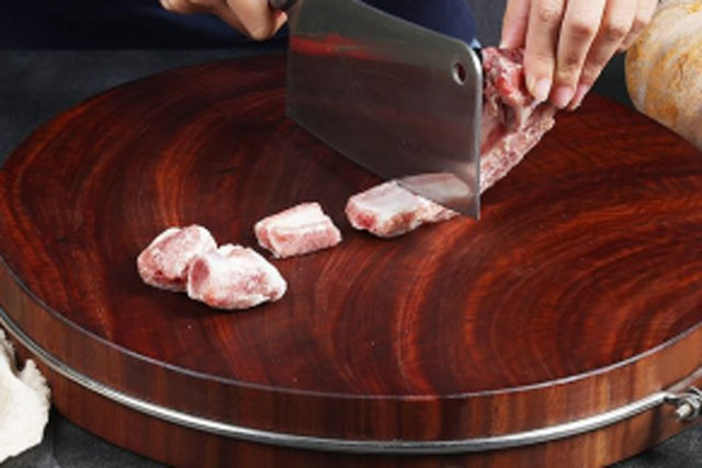 Sán "làm tổ" trong bụng chỉ vì sử dụng sai cách vật dụng phổ biến này trong nhà bếp của mỗi gia đình