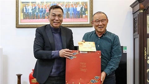 Chủ tịch VFF Trần Quốc Tuấn gặp gỡ và chúc Tết HLV Park Hang Seo