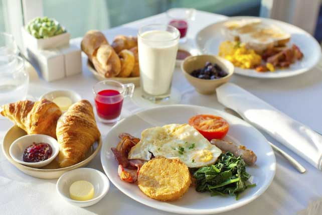 Khung giờ ăn sáng, ăn trưa, ăn tối tốt cho sức khỏe, người thông minh đã biết từ lâu