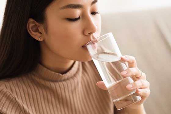 6 khung giờ vàng uống nước giúp giảm cân nhanh và an toàn