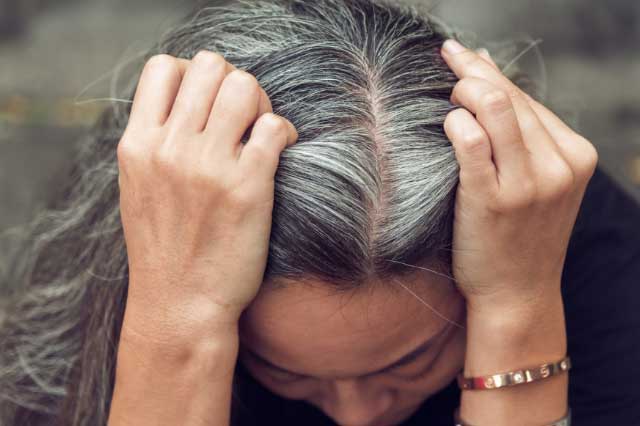 5 dấu hiệu khác thường trên mái tóc ngầm cảnh báo sức khoẻ xuống cấp, số 1 rất nhiều người mắc