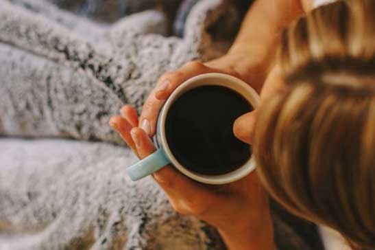 5 kiểu uống cà phê tưởng ngon nhưng phá nát gan thận, 10 người thì 9 người đang mắc phải