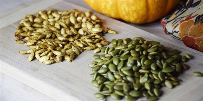 8 lợi ích sức khỏe của hạt bí ngô, món ăn vặt được ưa chuộng trong ngày Tết - Ảnh 1.