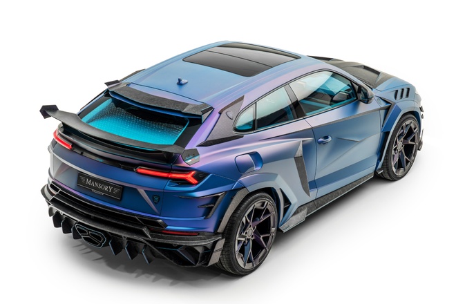 Siêu xe Lamborghini Urus khác lạ với bản độ 2 cửa
