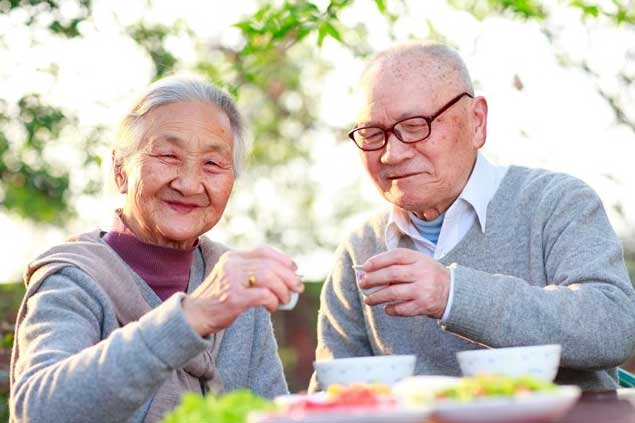 Ít ngủ nhưng vẫn sống thọ: 4 bí quyết của người Nhật nên học hỏi