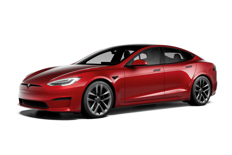 4. Tesla Model S Plaid (giá khởi điểm: 135.990 USD).