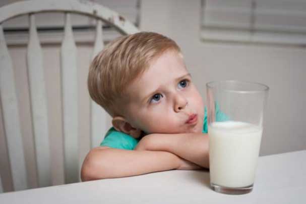 3 kiểu ăn sáng nhanh gọn nhưng tàn phá gan thận, hệ tiêu hóa, gây suy giảm trí nhớ ở trẻ