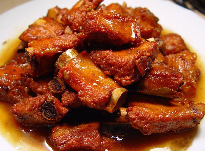 Tự làm sườn non rim me đậm đà lạ miệng sau Tết