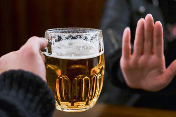 Những loại nước uống vào buổi tối dễ gây mất ngủ, tăng cân, đẩy nhanh quá trình lão hóa