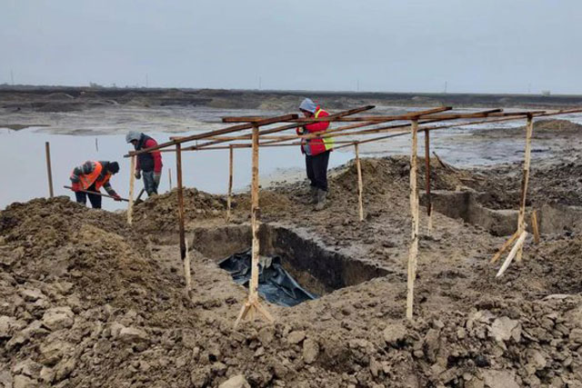 Đào đường, "trúng mánh" vì gặp hoàng tử 1.600 tuổi mang mặt nạ vàng