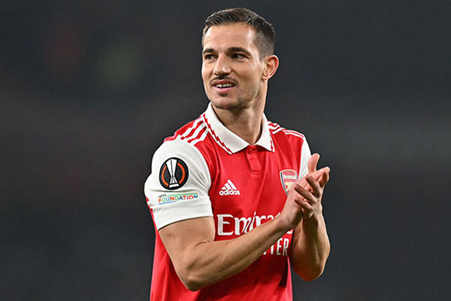 Danh tính cầu thủ đầu tiên rời Arsenal