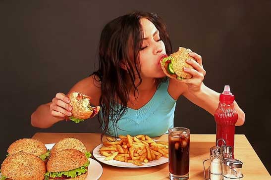 3 thói quen kéo dài sẽ làm ảnh hưởng tới tuyến giáp của bạn