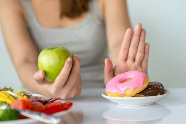 Những thói quen tưởng vô hại nhưng khiến việc giảm cân khó khăn, càng ăn kiêng càng béo