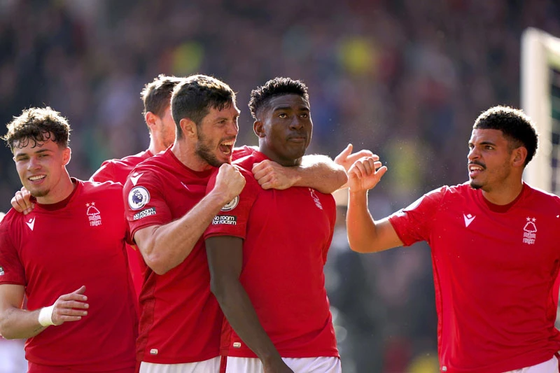 4. Nottingham Forest (205 triệu bảng cho 18 cầu thủ).