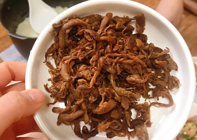 Thực đơn cơm chiều: Ruốc nấm bào ngư, cải thảo xào trứng muối, thịt bò xào lá lốt, canh cá diêu hồng