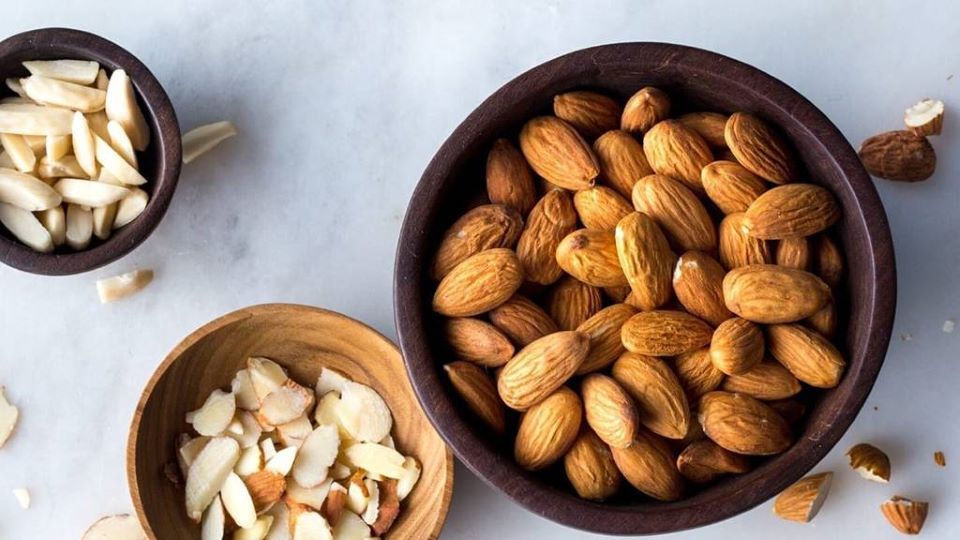 6 lợi ích bất ngờ của việc ngâm hạt hạnh nhân trước khi ăn