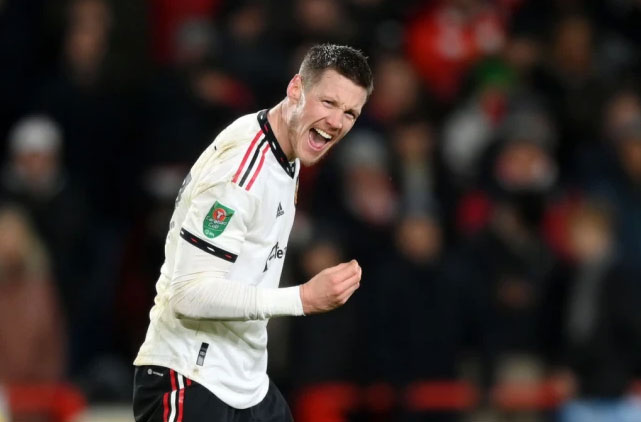 Ghi bàn đầu tiên, tân binh M.U sướng rơn