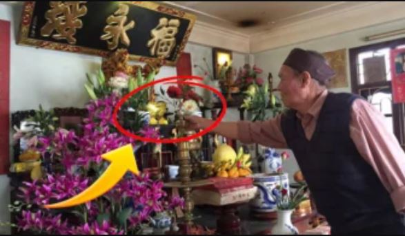 Hết Tết phải hạ gấp những thứ này khỏi bàn thờ để tránh xui xẻo, để cố chỉ mất may