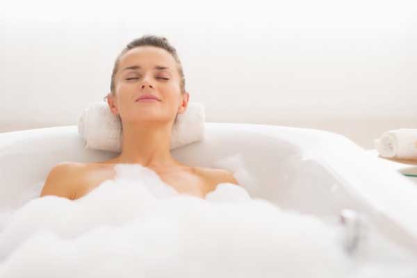 Ăn no tắm mát dễ gây nguy hiểm, sai lầm nhiều người mắc phải hối không kịp