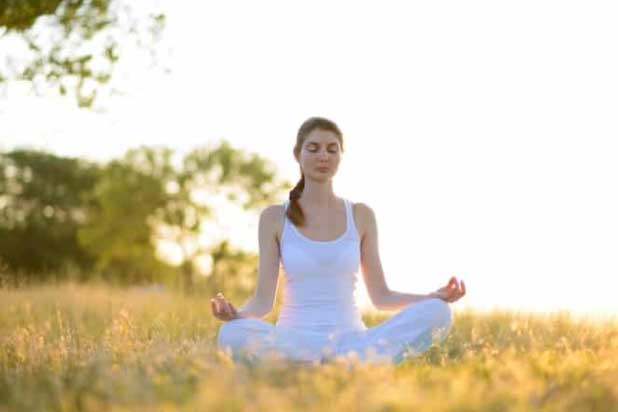 Ngủ dậy bạn làm 4 việc này giúp sống trường thọ, nhất là điều thứ 3 ai cũng có thể làm được