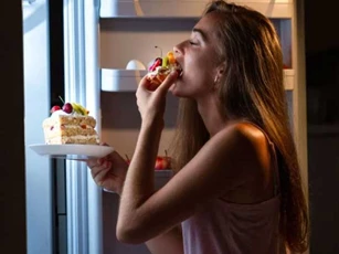 Sau 21 giờ chớ dại làm những việc này kẻo tốn thương nội tạng, rút ngắn tuổi thọ