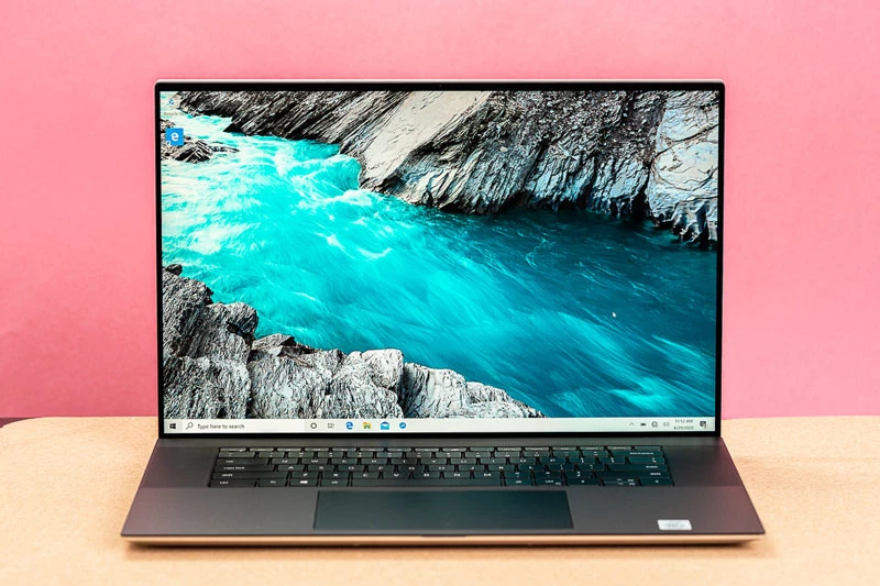 6. Dell XPS 17 9720 (giá khởi điểm: 1.849 USD).