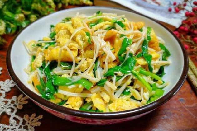 Trứng ăn bình thường đã tốt, khi kết hợp với 3 thực phẩm này có thể trở thành đại bổ