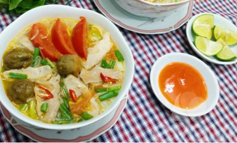 Bún thịt nấu chua dễ ăn cho ngày mới