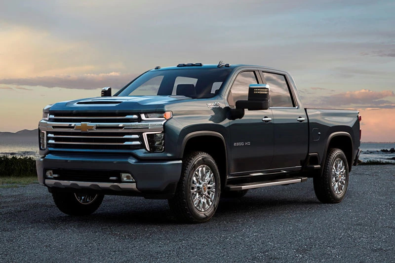 2. Chevrolet Silverado (doanh số: 591.596 chiếc).