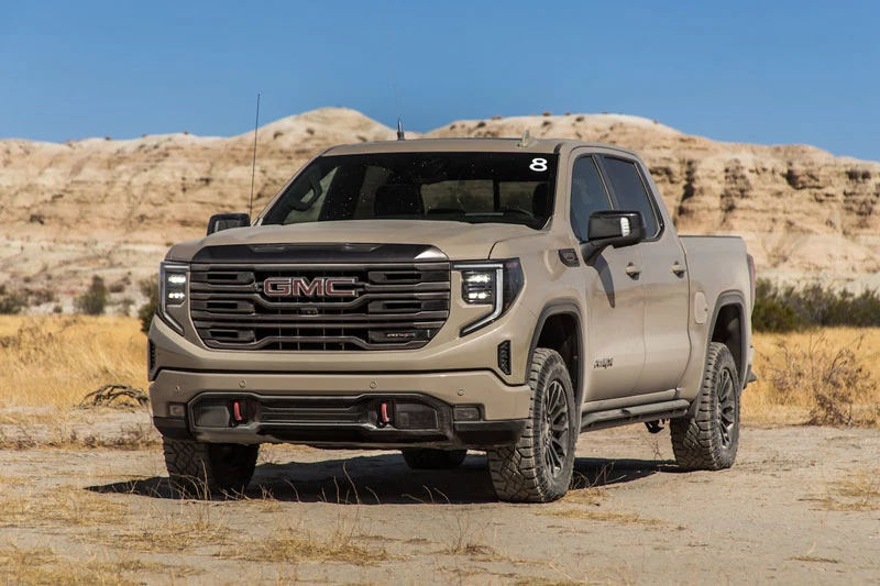 6. GMC Sierra (doanh số: 301.557 chiếc).