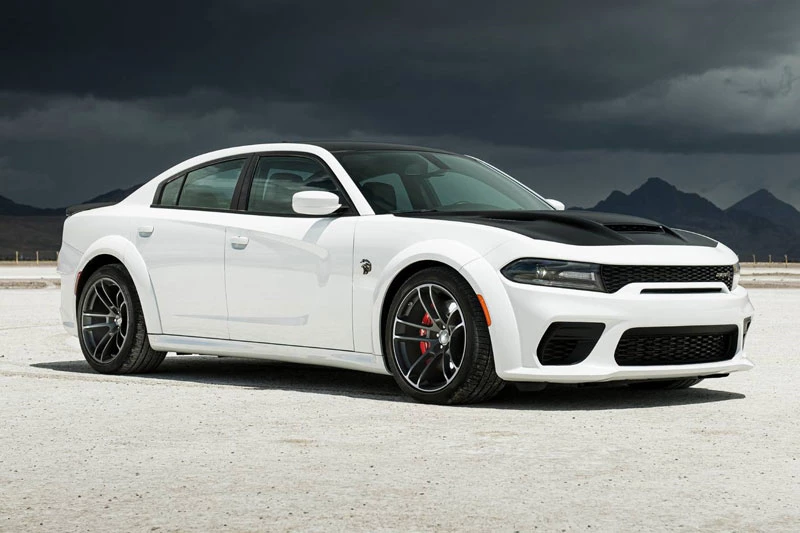1. Dodge Charger (doanh số: 87.268 chiếc).