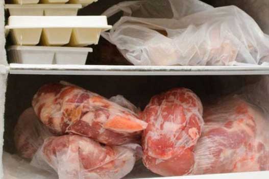 Thói quen sai lầm khi tích trữ thịt trong tủ lạnh gây hại ngoài sức tưởng tượng, rước ung thư vào nhà