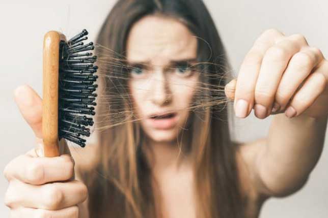 Thấy mái tóc xuất hiện những dấu hiệu này đừng xem thường vì đó là lời cảnh báo bạn có nguy cơ mắc bệnh